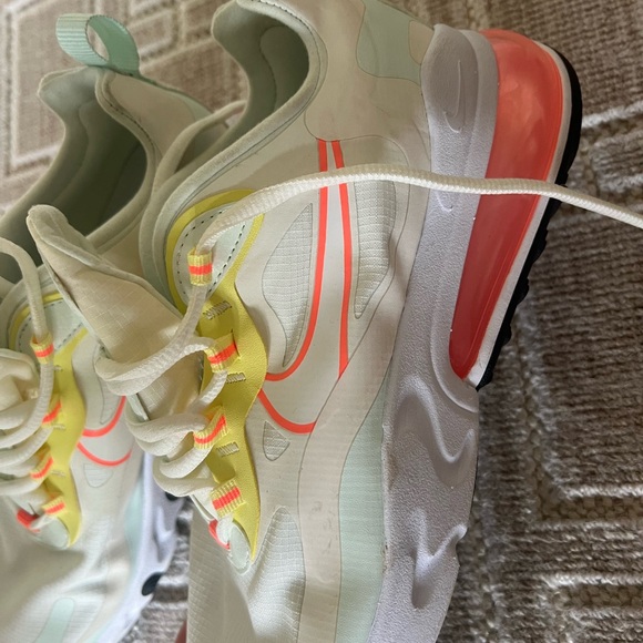 Nike women’s air max 270 react “pale ivory/summit white” - Picture 3 of 8